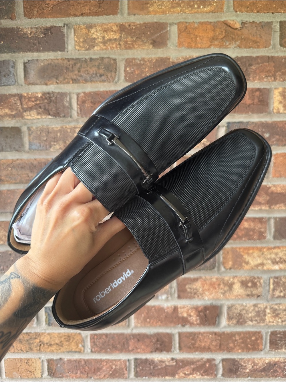 Robert David Men's Black Slip-On Dress Loafers. NEW. Some defects in photos